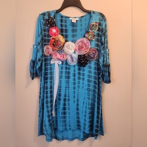 Feratelli Women's Blue Tie-Dye Floral Appliqué Tunic Top